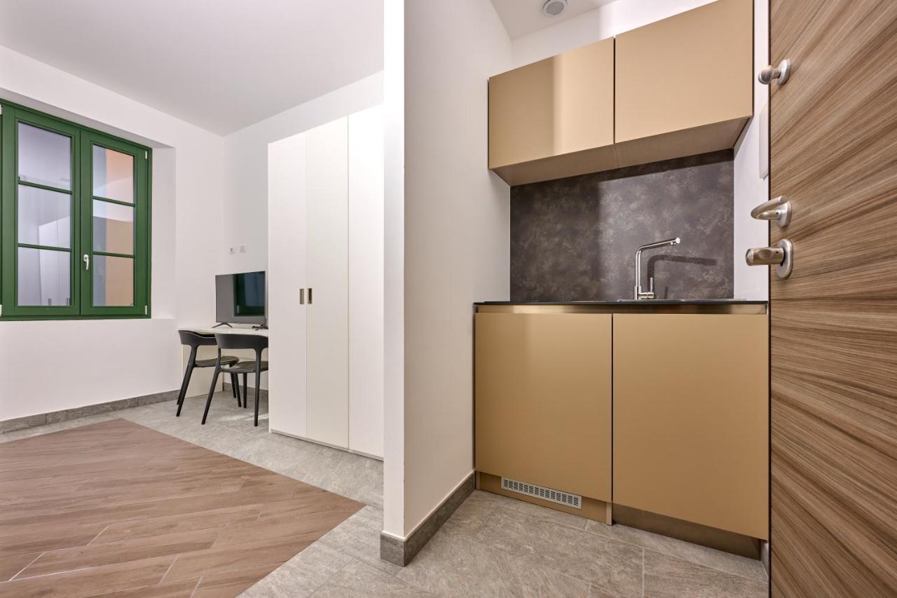 Ca Del Lasco - Modern Apartments In Classic Villa Bellano Buitenkant foto