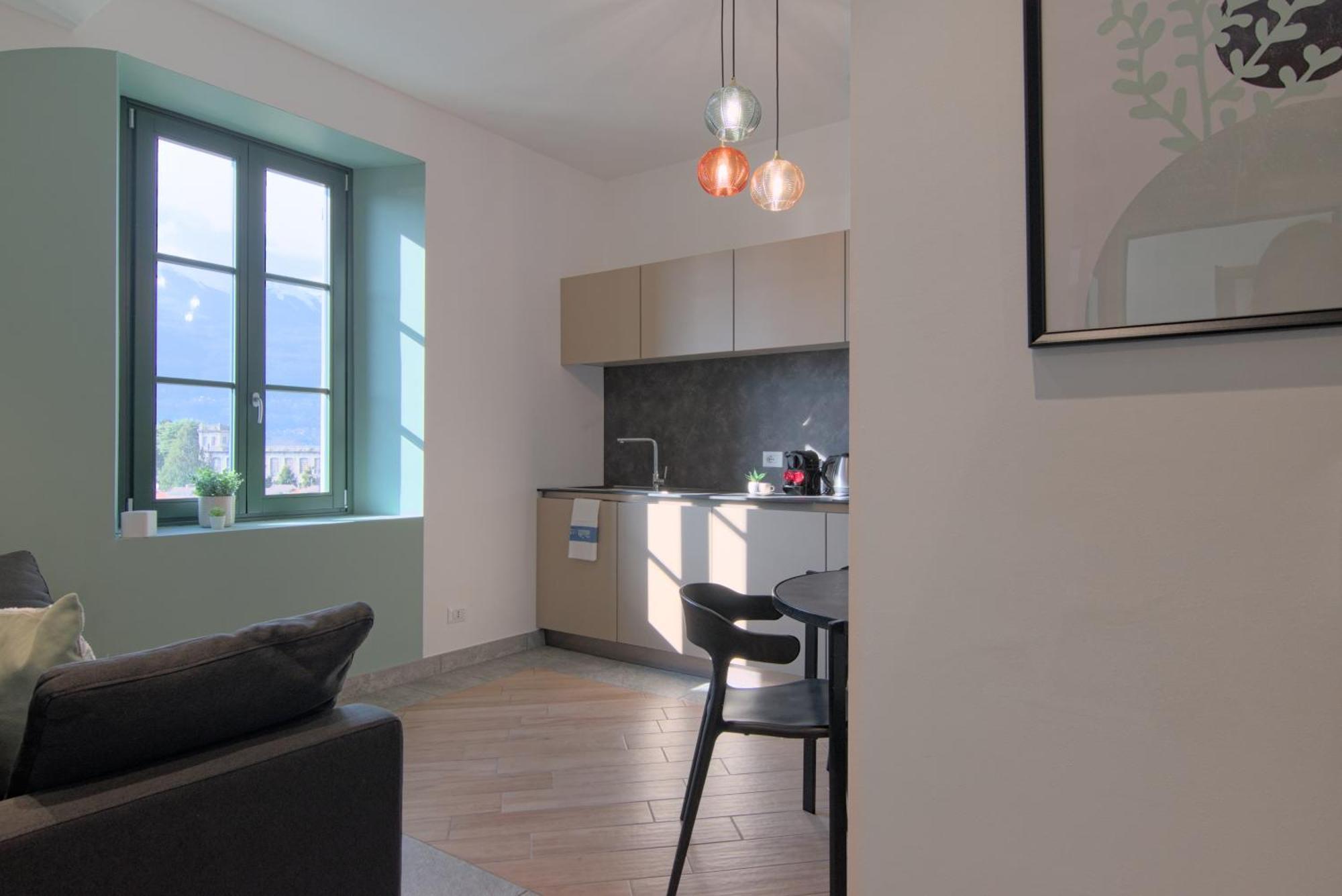 Ca Del Lasco - Modern Apartments In Classic Villa Bellano Buitenkant foto